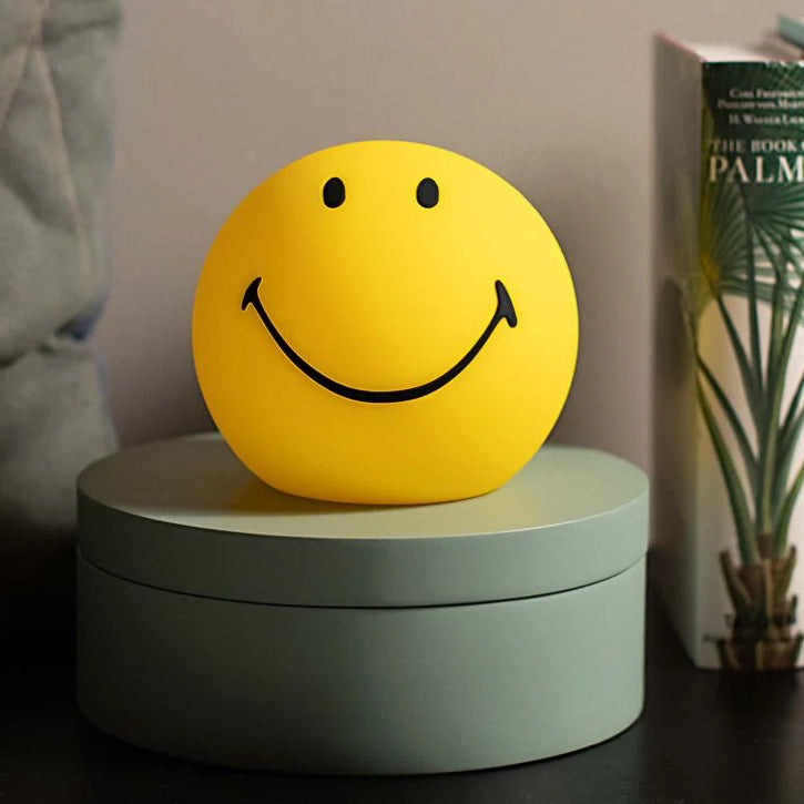 Smiley Lamp - Bundle of Light